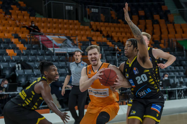 同时提供一 同时提供一