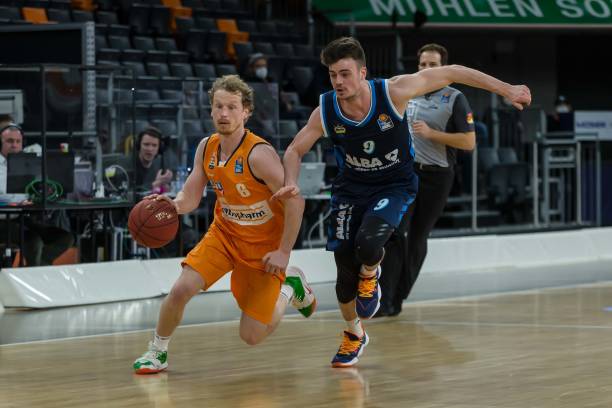 划显得尤为 划显得尤为