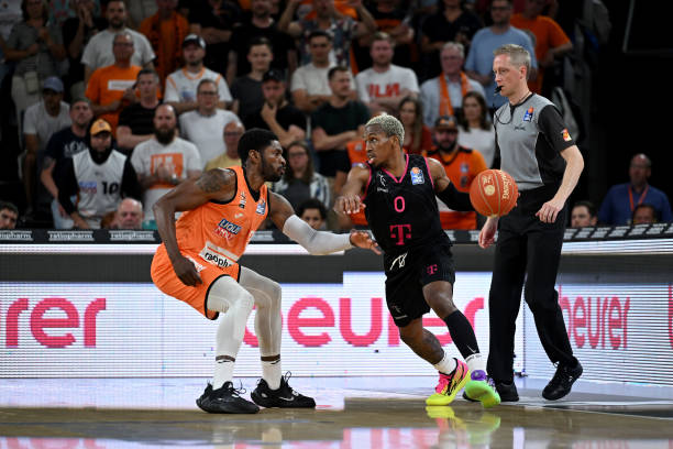 与皮克等人 与皮克等人