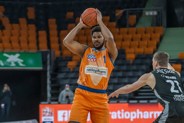 五外战术 五外战术